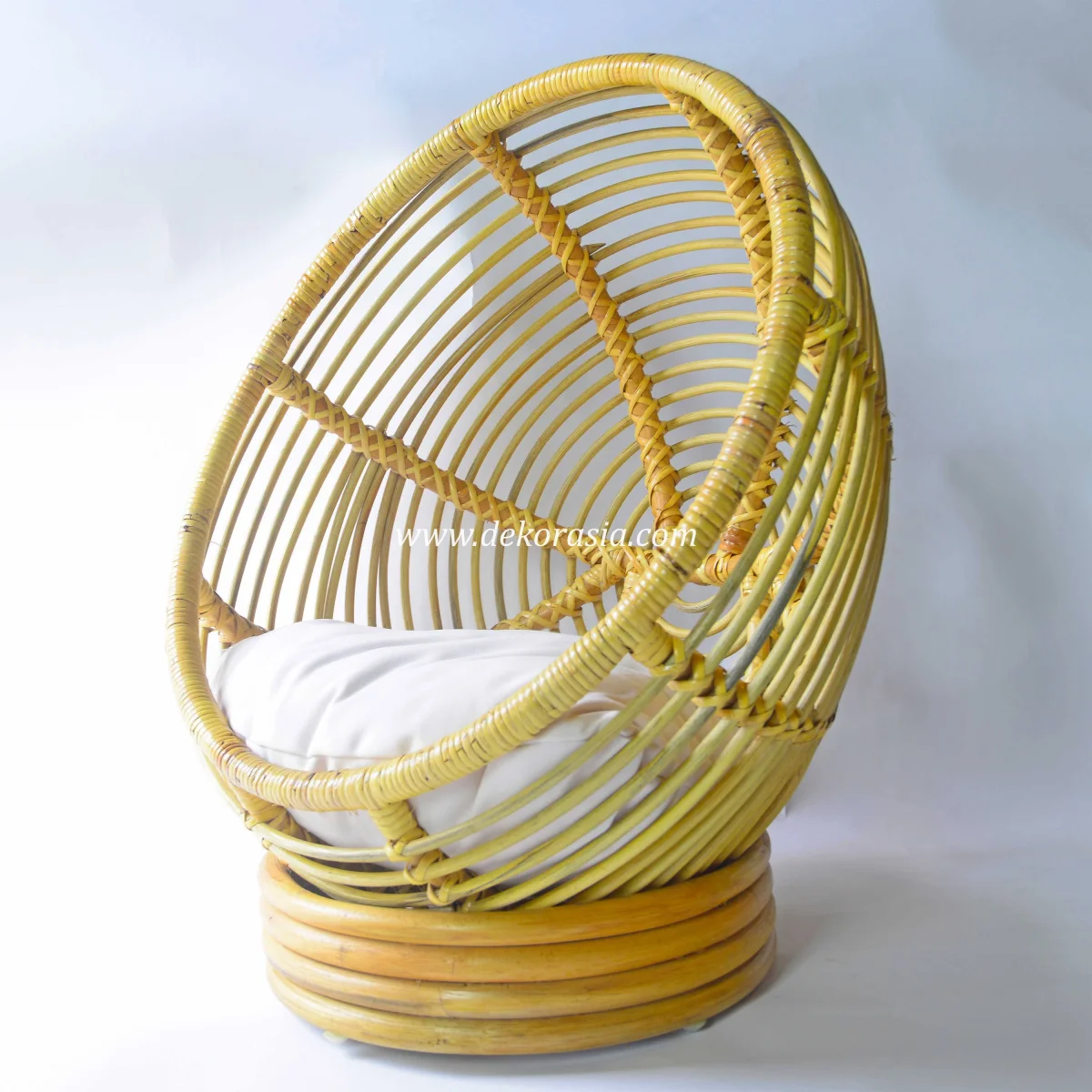 Premium Quality Soft Comfortable Rattan Pet Bed for Cats Dogs Solid Pattern Breathable Eco-Friendly Sofa Bed Dekor Asia RPB 08